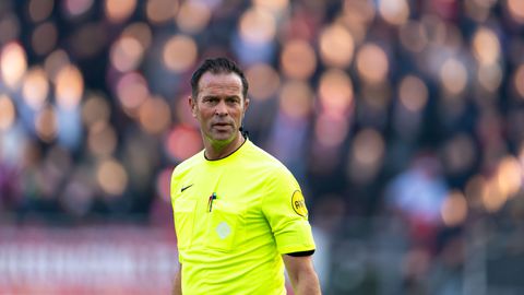 Vandaag Inside steekt geplaagde Bas Nijhuis hart onder de riem met pikant cadeau: 'Ik heb dit bij hem nooit meegemaakt'