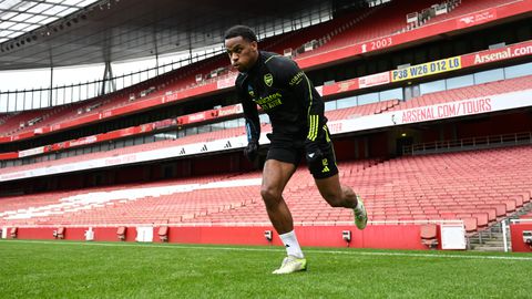 Goed nieuws voor Oranje: Jurriën Timber hervat groepstraining bij Arsenal