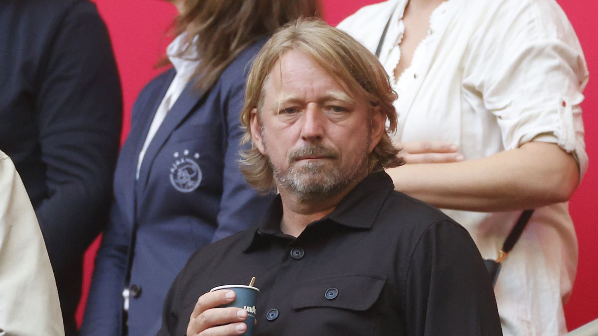 Ajax maakt fors minder winst na Sven Mislintat-zomer: van 76 naar 27 miljoen euro