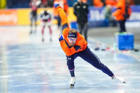Kjeld Nuis vol emotie na diskwalificatie op World Cup: 'Keer op keer ben ik de beste, maar nu is het weg'