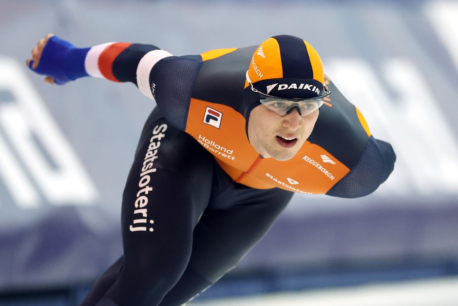 Jenning de Boo verslaat fenomeen Jordan Stolz op spectaculaire wijze tijdens World Cup in Thialf