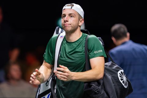 Tennissprookje Tallon Griekspoor ten einde: Stefanos Tsitsipas maatje te groot in halve finale