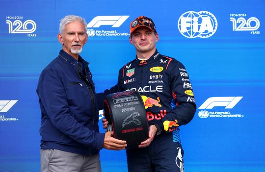 Ex-wereldkampioen haalt opnieuw uit naar Max Verstappen: 'Hij zou huilen als een baby'