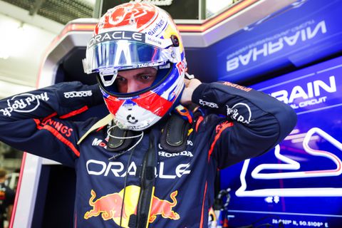 Max Verstappen rijdt de tweede tijd op laatste formule 1-testdag in Bahrein vol incidenten