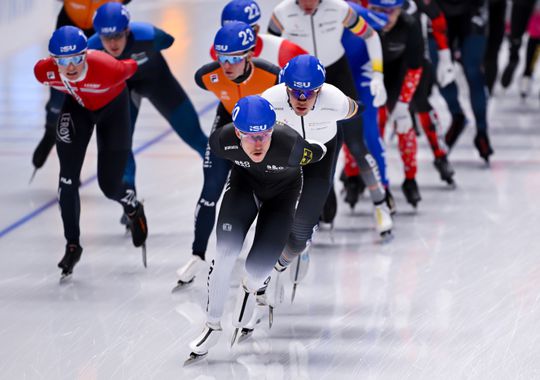 Schaatsbond zet olympiër uit nationale team: 'Iemand die niet presteert en voor een camera tekeergaat'
