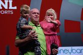 Michael van Gerwen is luxe gewend: 'Voor m'n kinderen, maar ook de vakantie naar de Malediven'