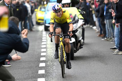 Thijs Zonneveld zat vloekend voor tv na val Wout van Aert: 'Dag mooiste zondag van het jaar'