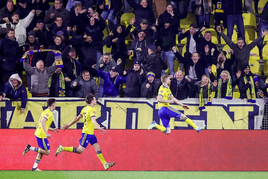 Door geldschieter beschimpte spits scoort na 18 seconden winnende voor Cambuur: 'Hij weet alleen dat er lucht in de bal zit'