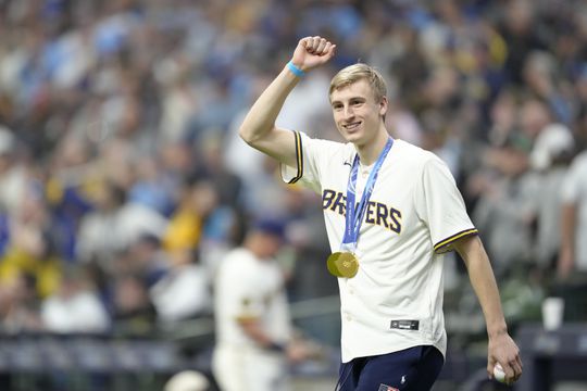 Topschaatser Jordan Stolz profiteert van gegroeide status en krijgt eervolle uitnodiging in uitverkocht stadion