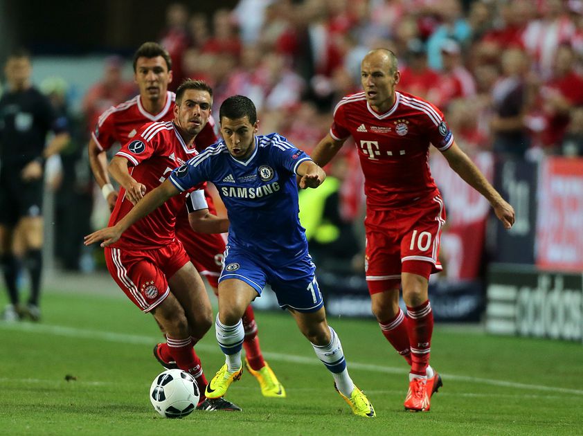 Gepensioneerd voetbalicoon (35) beloont zichzelf met bier...