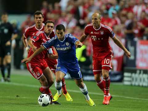 Gepensioneerd voetbalicoon (35) beloont zichzelf met biertje na bijzondere prestatie in andere sport