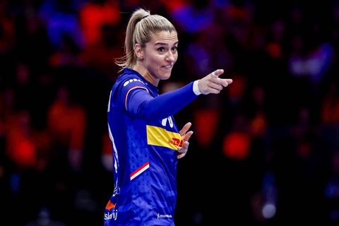 Ondanks zege harde klap voor tophandbalster Estavana Polman: 'We vertrekken met trots'