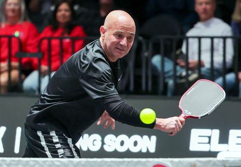 Jongere partner (18) van oud-toptennisser Andre Agassi gaat uit haar dak: 'Hoe noemde je mij?'