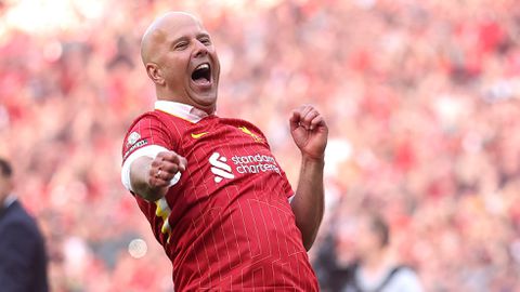 Robert Maaskant waarschuwt succestrainer Arne Slot van Liverpool: 'Ik vraag het me af'