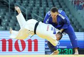 Simeon Catharina (blauw) werkt Marko Kumric naar de grond tijdens EK Judo in gewichtsklasse -100kg © Getty Images.