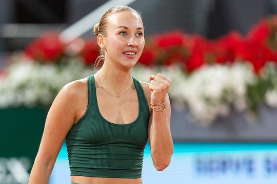 Tennissende vriendin van Tallon Griekspoor zorgt na gelukje voor daverende stunt tegen wereldtopper in Madrid