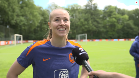 Daphne van Domselaar hint na jaar alweer op transfer: 'Zie dat wel zitten'