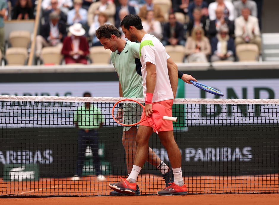 Furieuze toptennisser haalt hard uit naar Roland Garros en ATP: 'Het systeem dwingt ons, dat is niet eerlijk'