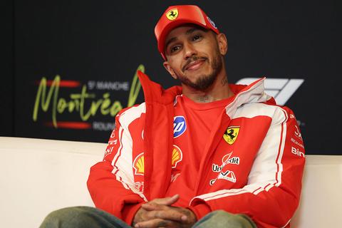 Lewis Hamilton zet grote stap in relatie met Kim Kardashian: Britse coureur neemt speciale gast mee naar feest