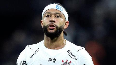 Memphis Depay maakt langverwachte rentree in de basis: Ronald Koeman ziet spits één helft spelen na WK-selectie