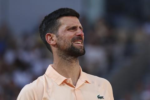 Droom van tennisicoon Novak Djokovic verpest door lelijke broek van collega op Roland Garros: 'Ik haatte hem'