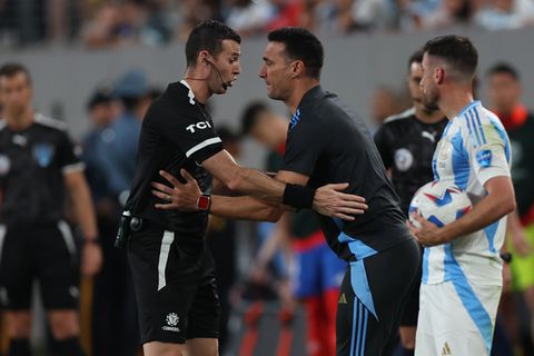 Bijzondere schorsing voor bondscoaches Argentinië en Chili op Copa América