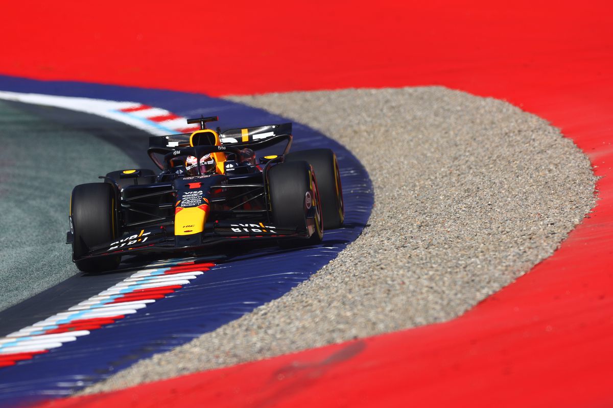 Max Verstappen is de snelste tijdens chaotische sprintkwalificatie voor GP van Oostenrijk