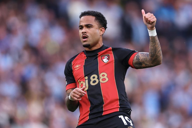 Kersverse vader Justin Kluivert beleeft jaloersmakende vakantie en feest met broers
