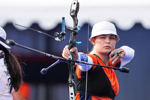 Nederland geeft gastland Frankrijk in heksenketel pak slaag op Olympische Spelen