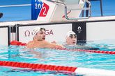 Arno Kamminga en Caspar Corbeau na hun teleurstellende olympische finale op de 100 meter schoolslag. ©Getty Images