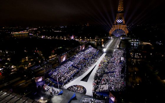 Openingsceremonie Olympische Spelen biedt excuses aan na opvallende versie van Het Laatste Avondmaal