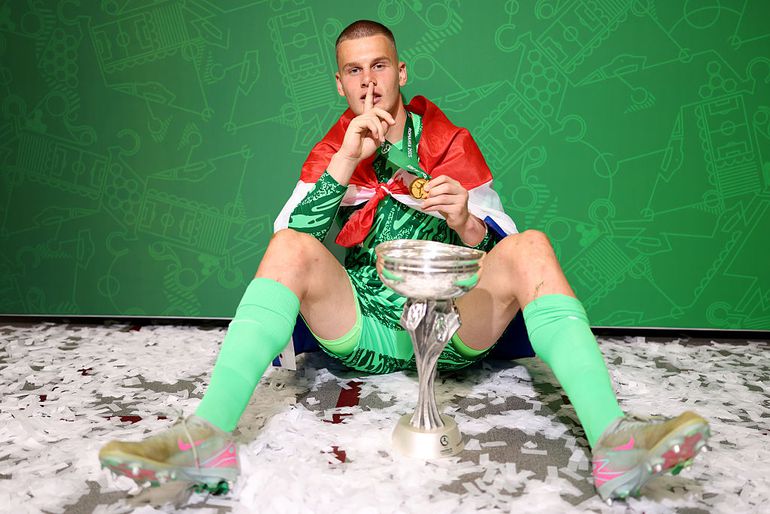 Ajax heeft eindelijk beet bij langverwachte Europees kampioen: 'Blij dat hij voor ons heeft gekozen'