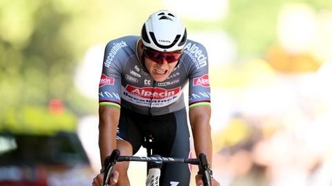 Iconische wielrenner ziet probleem voor 'ongekende' Mathieu van der Poel: 'Dat is spijtig'