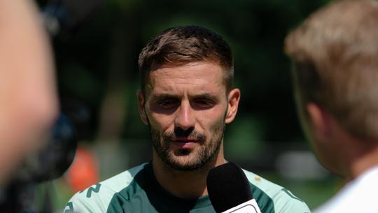 Topvoetballer Dusan Tadic geniet bij ambitieus NEC: 'Pak schaal, pak beker? Ik hoop het'