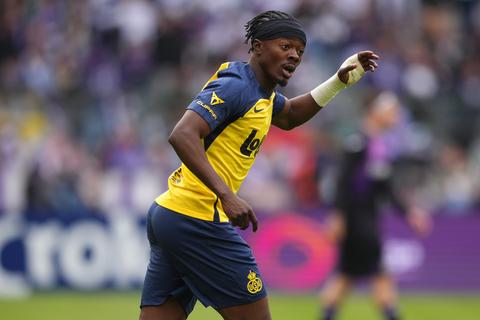 'Bijzonder aangrijpend': Belgische topclub opgeschrikt door brute overval op voetballer