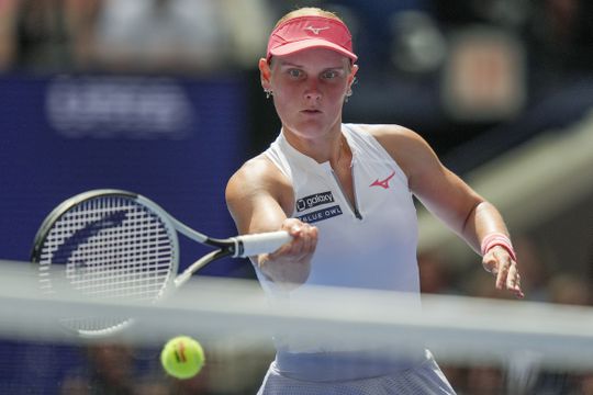 Suzan Lamens mept zich naar 2e kwalificatieronde Roland Garros