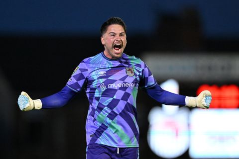 Bekerheld Grimsby Town doet onthulling na stunt tegen Manchester United: 'Daarom ben ik een beetje woedend'