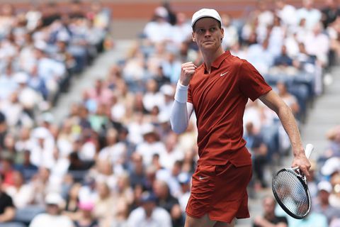 Toptennisser Jannik Sinner stelt machtsovername van Carlos Alcaraz uit op US Open