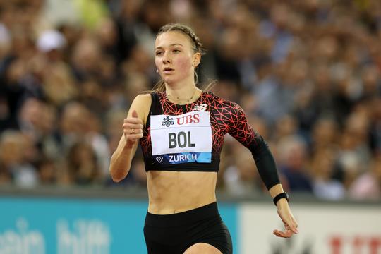 Femke Bol schaart zich in illuster rijtje met ongekende reeks: topatlete onnavolgbaar in finale Diamond League