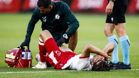 Eerste update over FC Utrecht-sensatie Victor Jensen, die in tranen van het veld werd gedragen