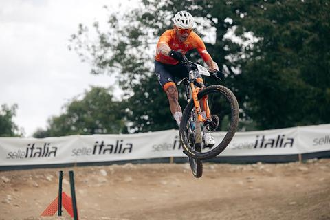 Mathieu van der Poel verrast met opvallend antwoord over ontbrekende wereldtitel: 'Ik zou niet teleurgesteld zijn'