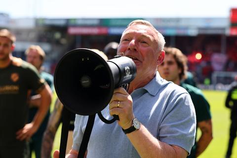 Ron Jans (67) openhartig over leven na trainerscarrière: 'Daar zul je mij nooit op betrappen'