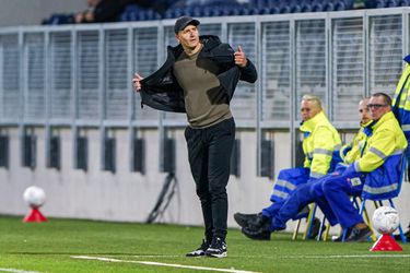 Roda JC-trainer Bas Sibum ergert zich aan 'arrogante' scheidsrechters: 'Het is een schande'