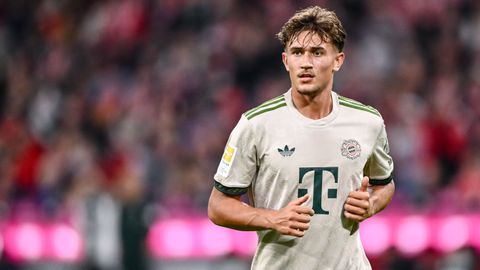 Duitsland in de ban van bekende vriendin Bayern-talent: 'Het is geen geheim meer'