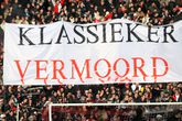 Een spandoek tijdens Feyenoord - Ajax in 2010, toen er al zonder uitfans werd gespeeld.