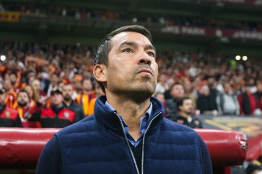 Pijnlijke nederlaag voor Giovanni van Bronckhorst: Besiktas is ongeslagen status kwijt