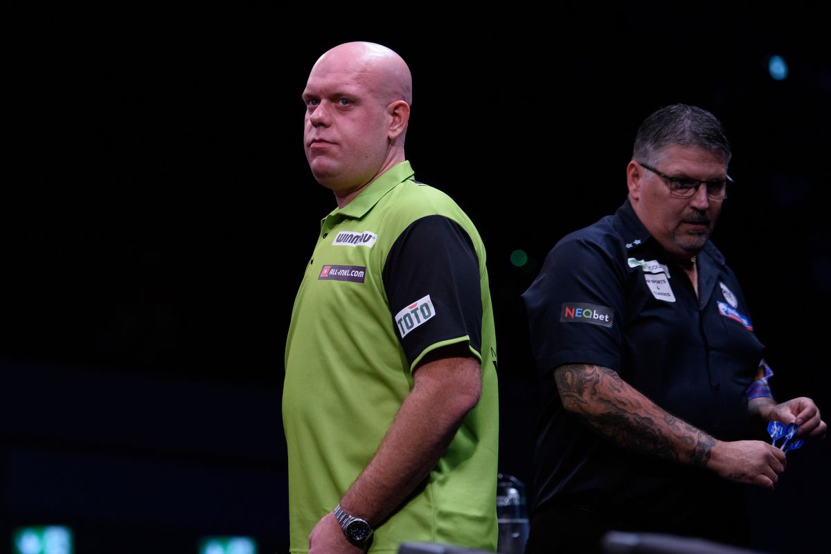 Steun voor boze Michael van Gerwen na opmerkelijk 'kontkus'-interview: 'Hij gaat tekeer, maar ze luisteren niet'