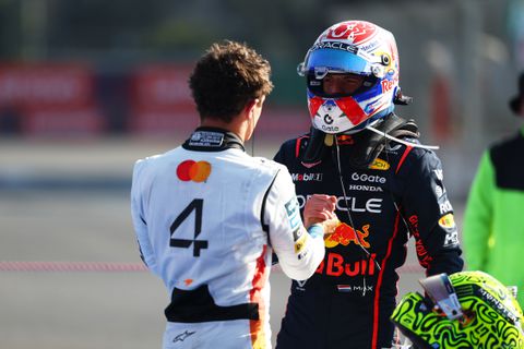 Lando Norris evenaart Michael Schumacher na overtuigende zege in Mexico, Max Verstappen kansloos voor record