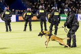 ME en politiehonden bij FC Den Bosch - ADO Den Haag. Pro Shots