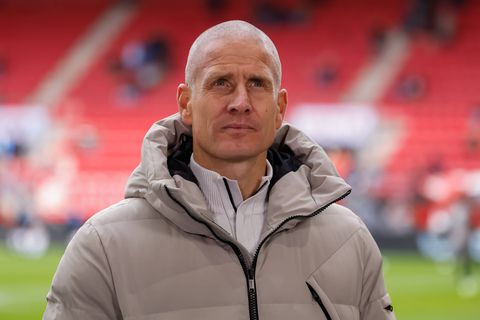 Heracles biedt excuses aan na 'grote fout' rond vertrek trainer Bas Sibum: 'Dat had absoluut anders gemoeten'